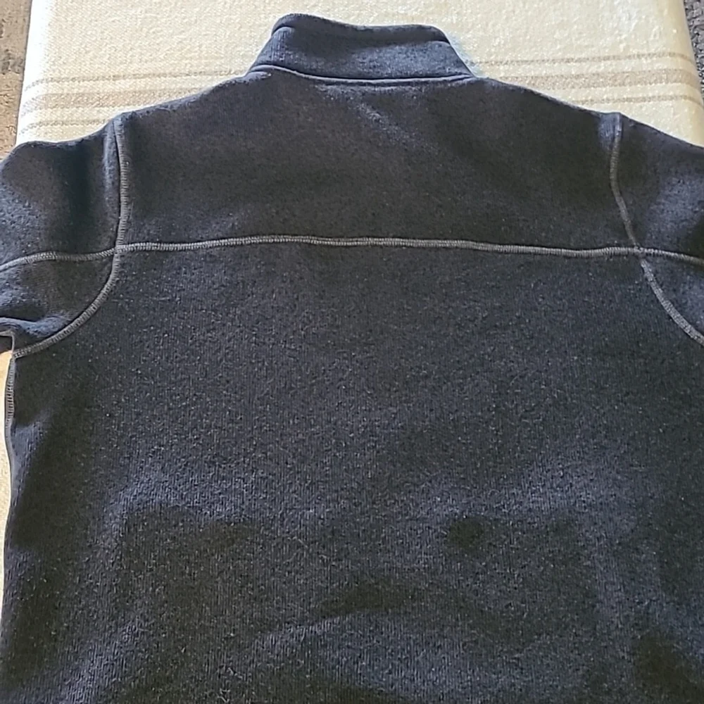 Northface full zip fleece jacket. Dark gray mens sz. Med.(#486)